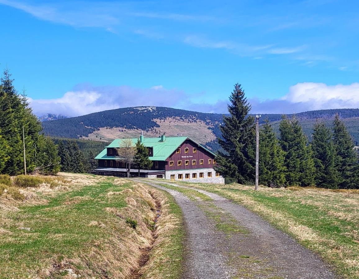 Bouda Na Plani - Horska Bouda Hostel Spindleruv Mlyn Exterior photo